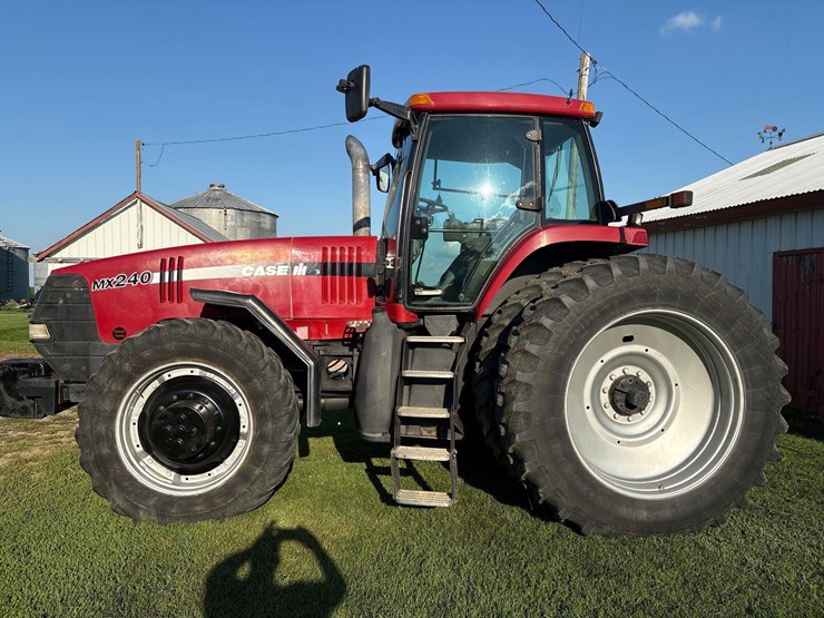 2000-case-ih-mx240-image-1