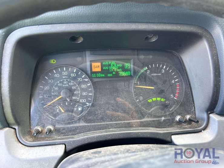 2013-mitsubishi-fuso-fec72w-image-15