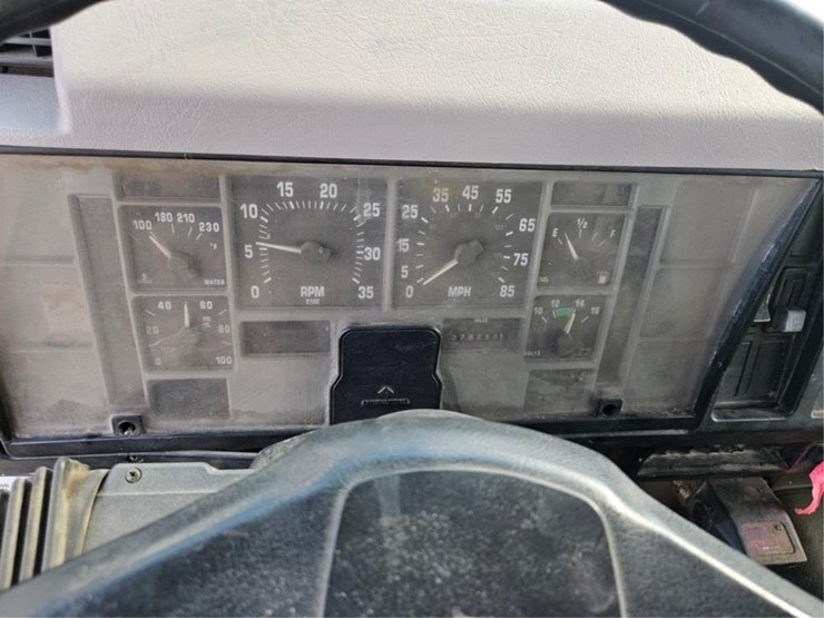 #384-•-1995-ih-4900-crew-cab-dump-truck-image-37
