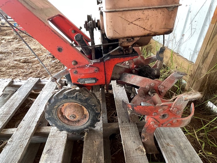 #5522-•-gilson-brothers-co.-rototiller-image-15
