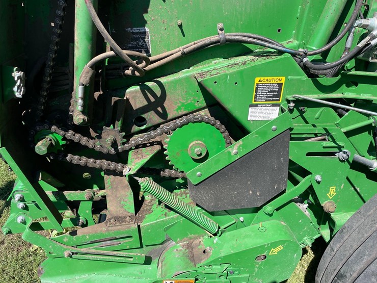 2019-john-deere-560m-image-36