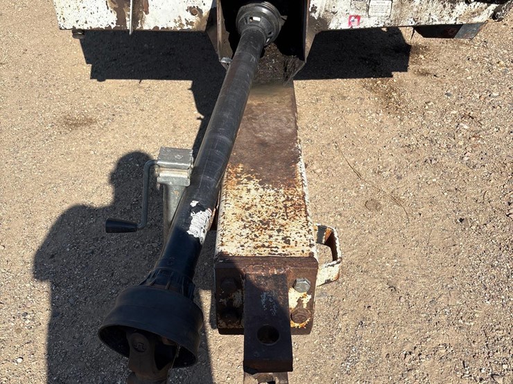 pro-twin-slinger-8030-manure-spreader-image-19