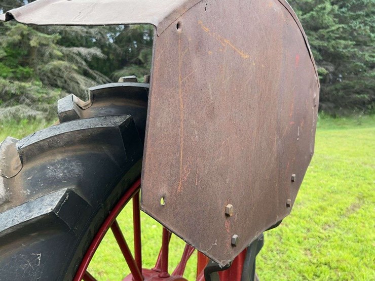 farmall-f12-image-33