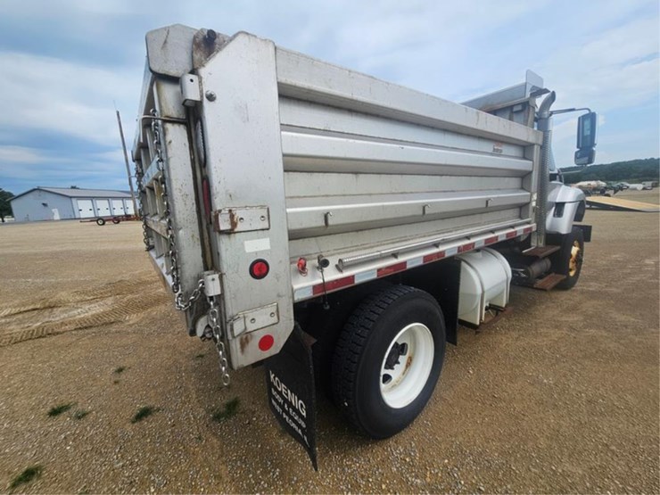 #318-•-2013-ih-7000-work-star-dump-truck-image-5