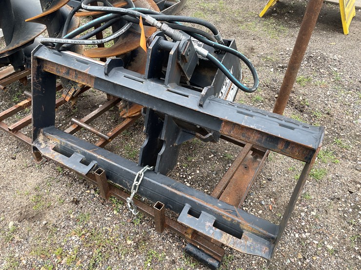 #200-•-lowe-1650-skid-steer-auger-image-1