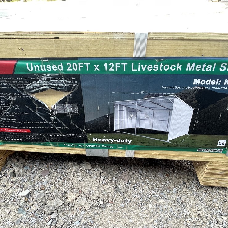 #4004 • Livestock Metal Shed