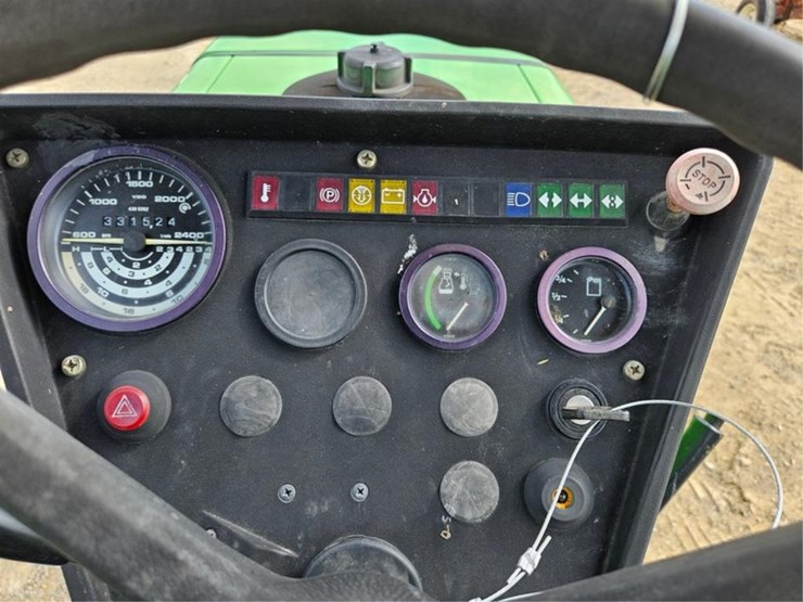 deutz-allis-6240-image-31