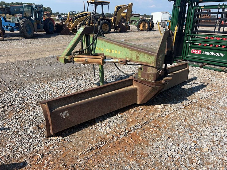 john-deere-10-image-3