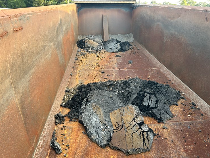 #110-•-#27029-•-2017-hi-bilt-hi-dump-23'-s/a-dump-trailer-vin:-5c2bb24bxhm010082-image-31