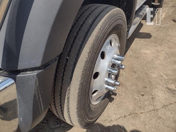 2018-ford-f550-image-18