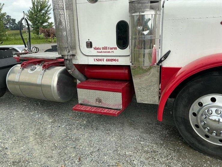 #502-•-2004-peterbilt-truck-image-36