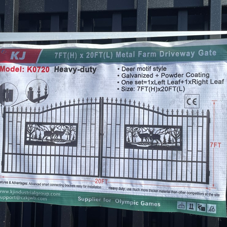 #4016 • 20' Bi-parting Metal Farm Driveway Gate