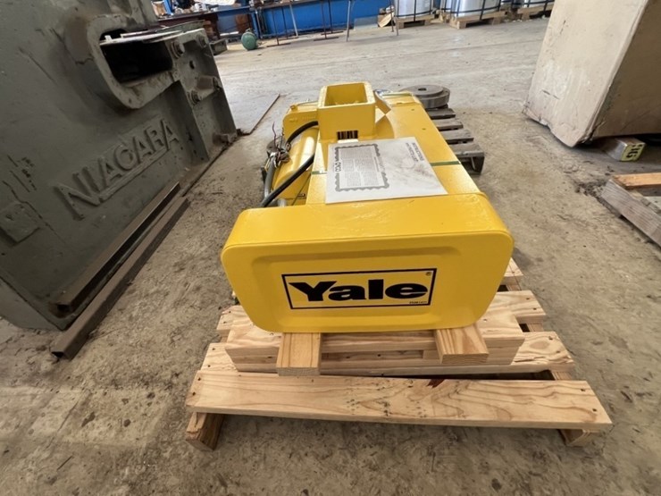 2022-yale-y80-electric-wire-rope-hoist-image-3