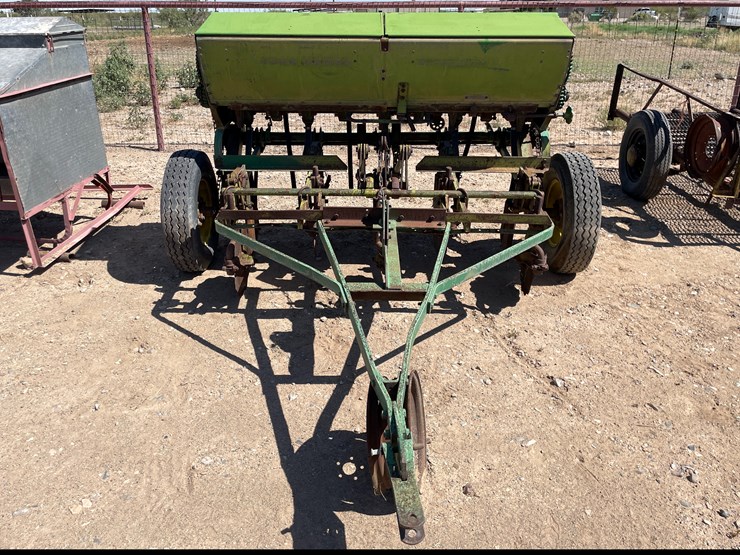 john-deere-5-image-1