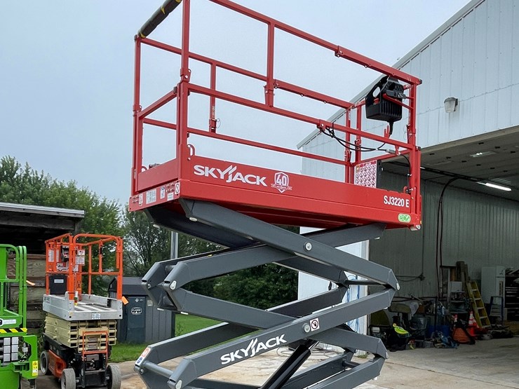#128-•-2025-skyjack-sj3220e-scissors-lift-image-34