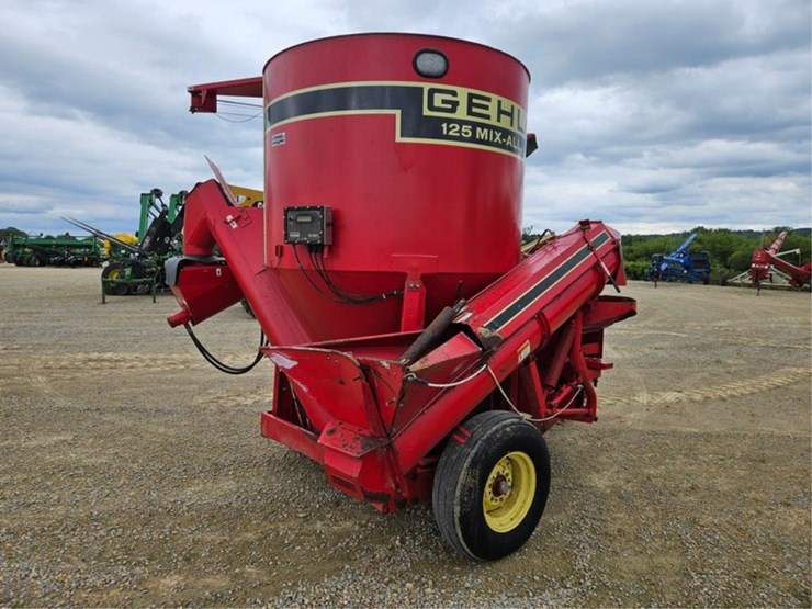 gehl-125-image-5