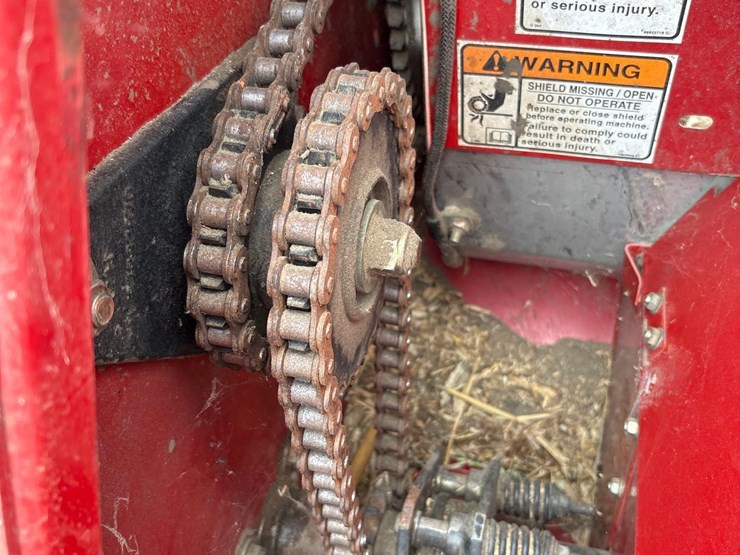 2015-case-ih-3406-image-23