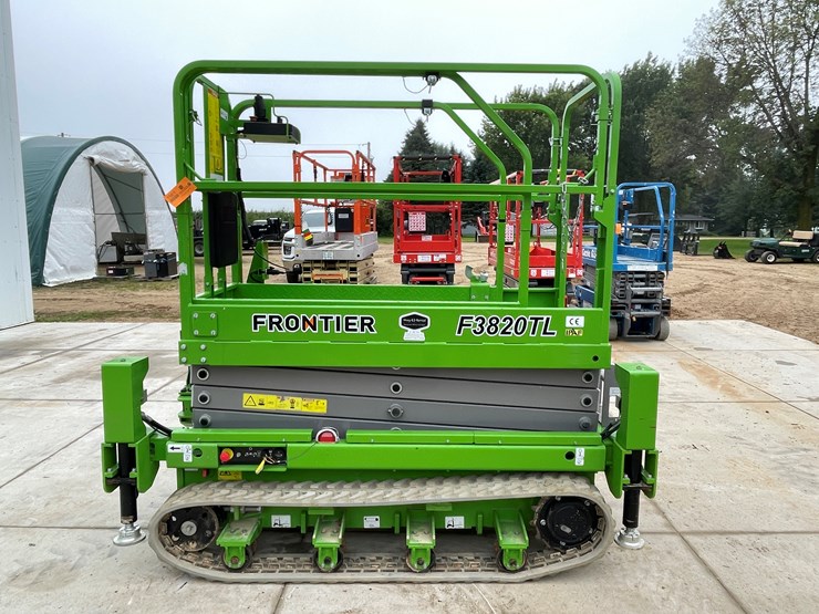 #120-•-2024-frontier-f3820tl-track-drive-scissors-lift-with-outriggers-image-9