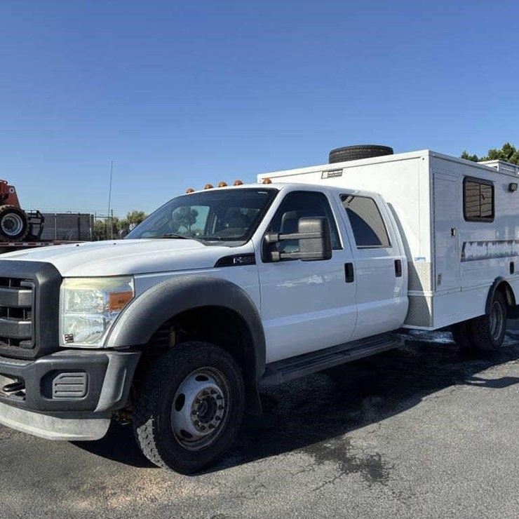 2012 FORD F550