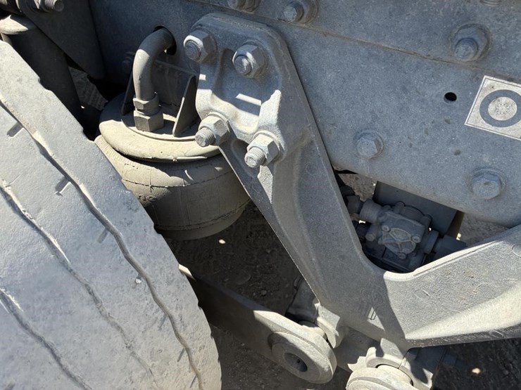 2015-kenworth-t880-image-7