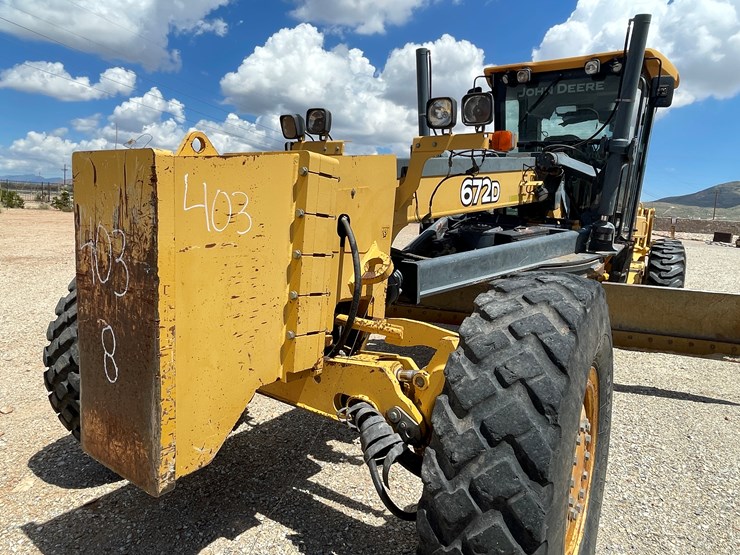 deere-672d-image-9