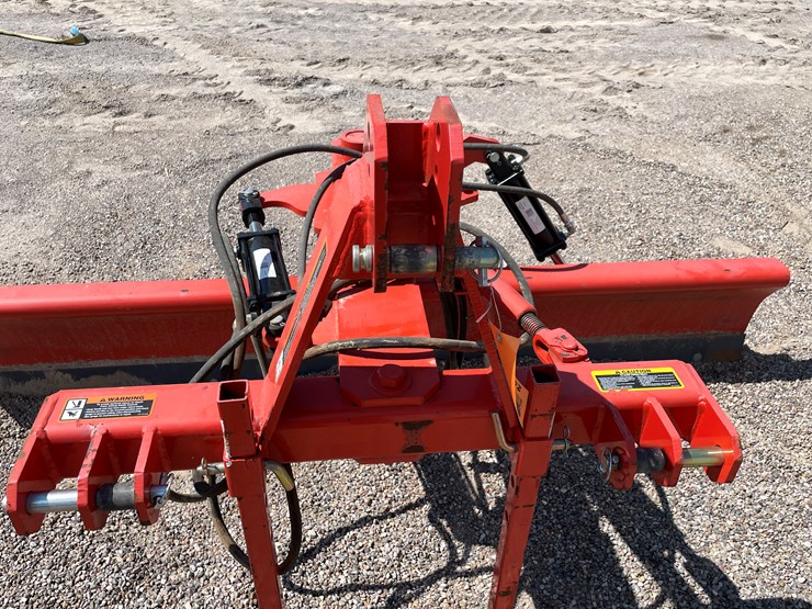 #2004-•-three-way-angle-blade-image-13