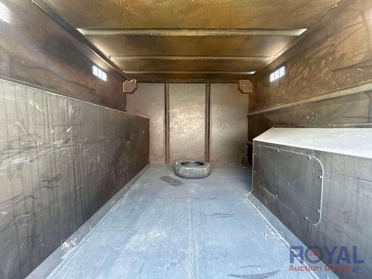 2019-ford-f-550-4x4-ext.-cab-chipper-truck-image-15