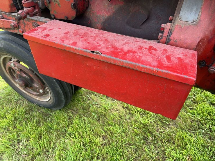 1947-farmall-h-image-48