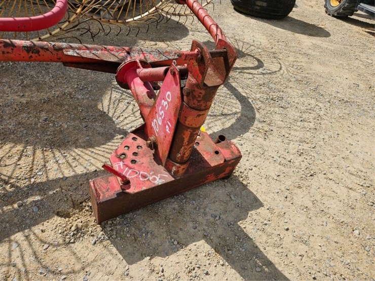 #293-•-3pt-4-wheel-rake-image-13