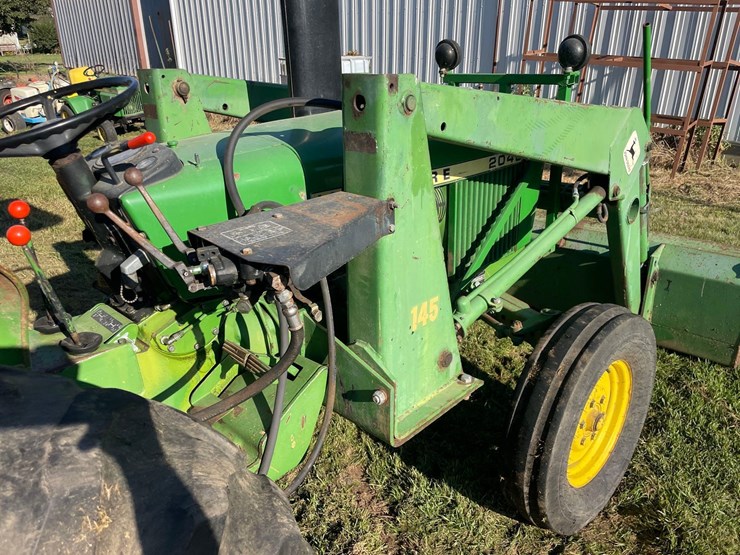 john-deere-2040-image-9