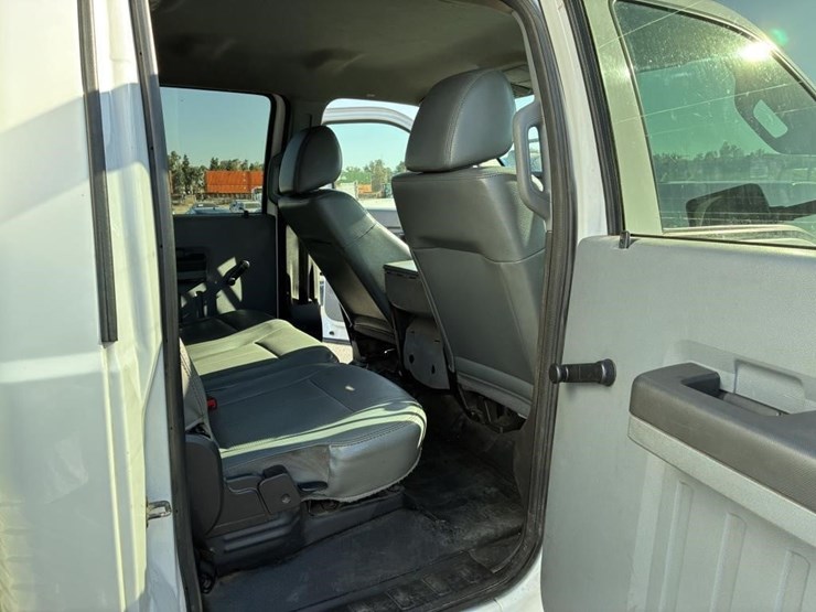 2012-ford-f550-image-9