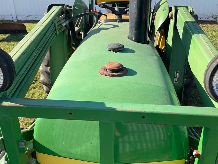 john-deere-2040-image-17