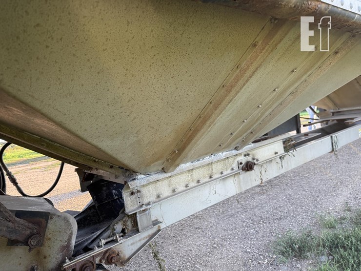 2015-merritt-38ft-image-35