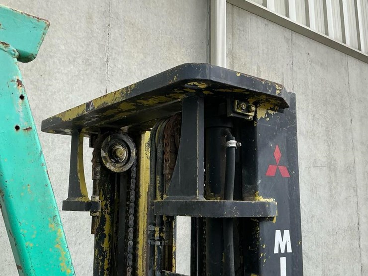 #305-•-mitsubishi-forklift-image-17