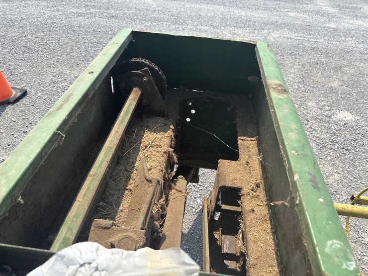 john-deere-346-image-16