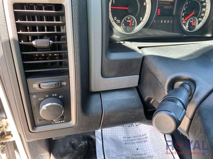 2014-dodge-ram-5500-image-22