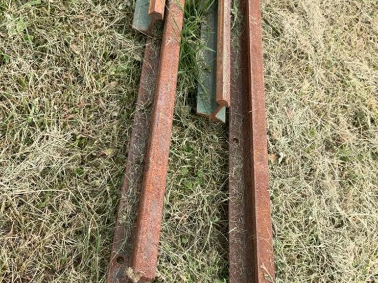 #251-•-carriage-tracks-image-6