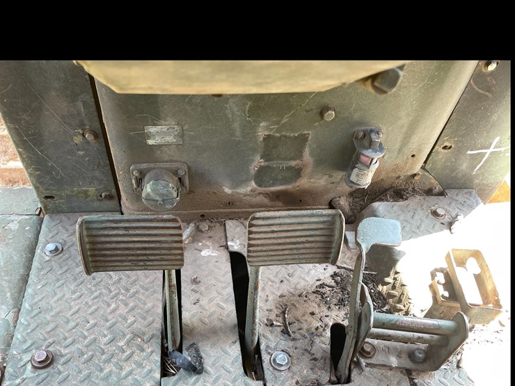 caterpillar-d7-image-37