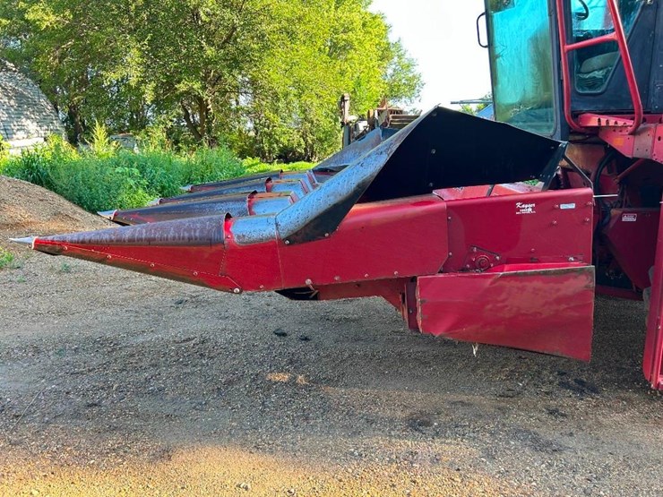 case-ih-1044-image-6