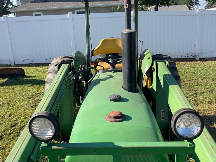 john-deere-2040-image-44