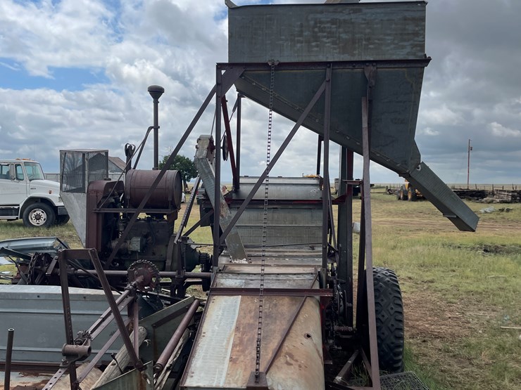 #3501-•-vintage-oliver-combine-(wagon-mound,-nm)-image-10