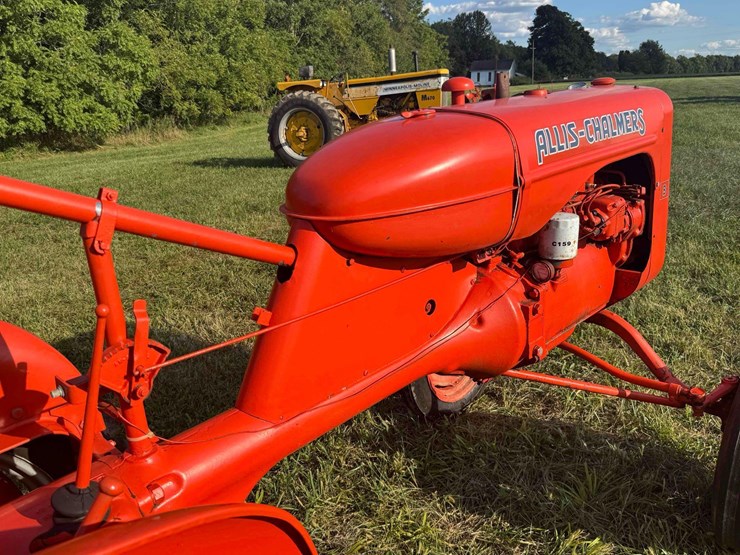 ac-“b”-tractor-image-9