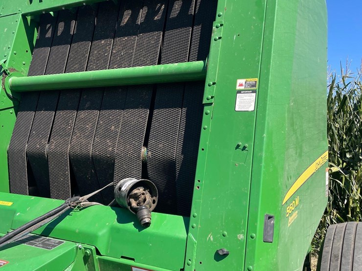 2019-john-deere-560m-image-19
