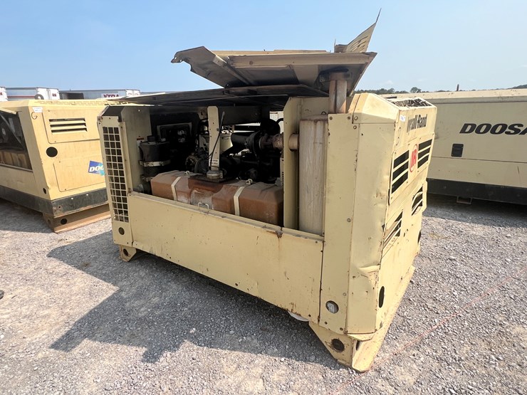 2001-ingersoll-rand-p375wcu-image-1