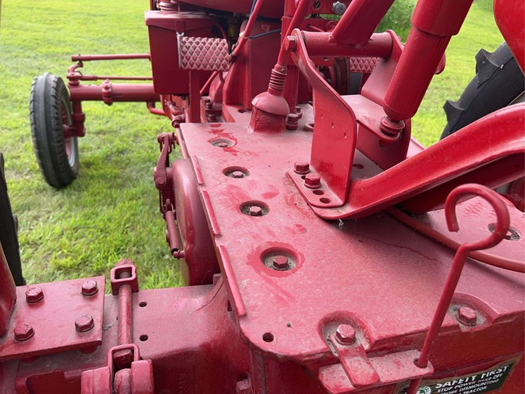 1944-farmall-h-distillate-image-46