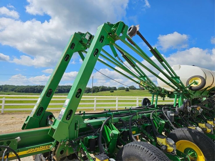 #225-•-westfield-130-71-13"-grain-auger-image-22