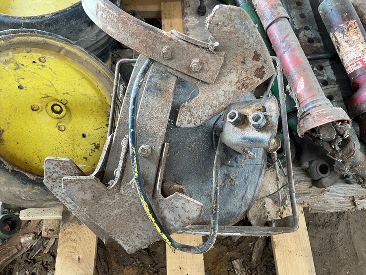 #5558-•-miscellaneous-pto's-and-3-point-parts-image-15