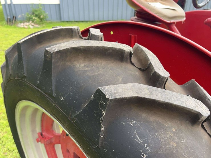 1944-farmall-h-distillate-image-39