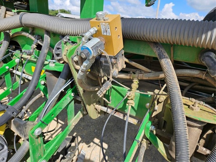 #225-•-westfield-130-71-13"-grain-auger-image-52