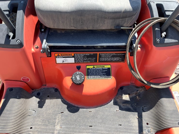 #2005-•-kubota-zero-turn-mower-image-39